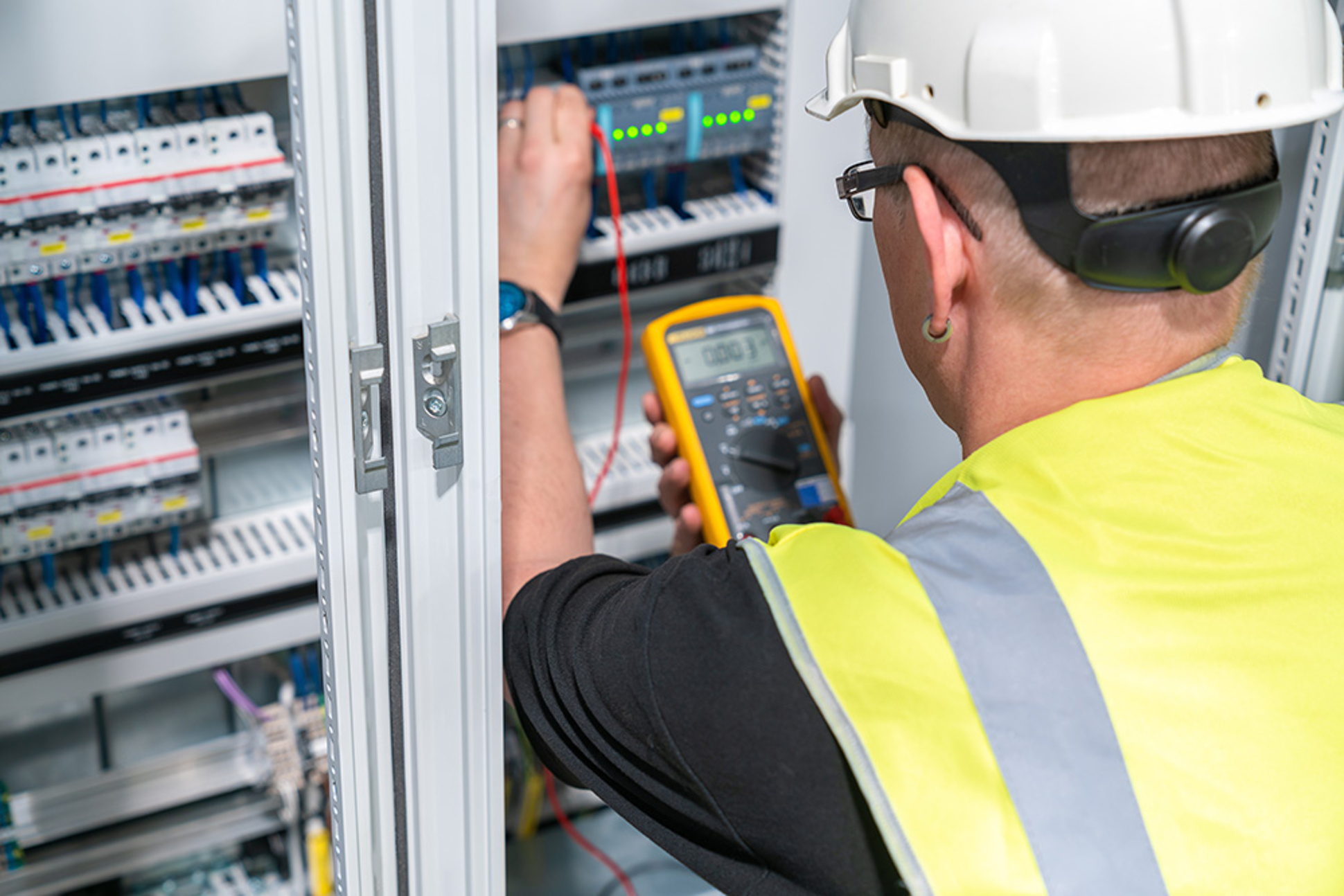 Elektroanlagen-Kontrolle bei Elektro Kümmerling & Kirst GmbH in Geratal