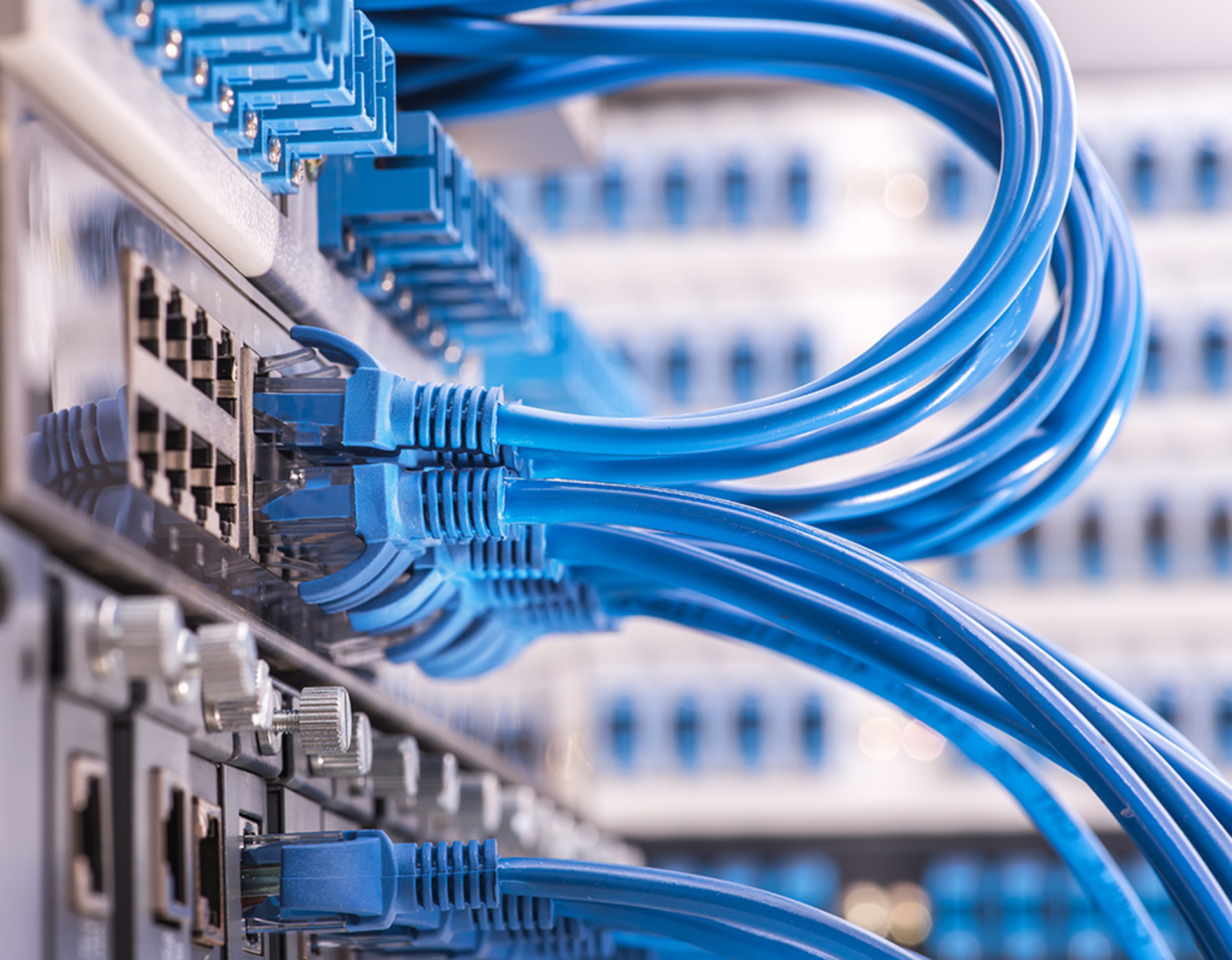 Netzwerktechnik bei Elektro Kümmerling & Kirst GmbH in Geratal