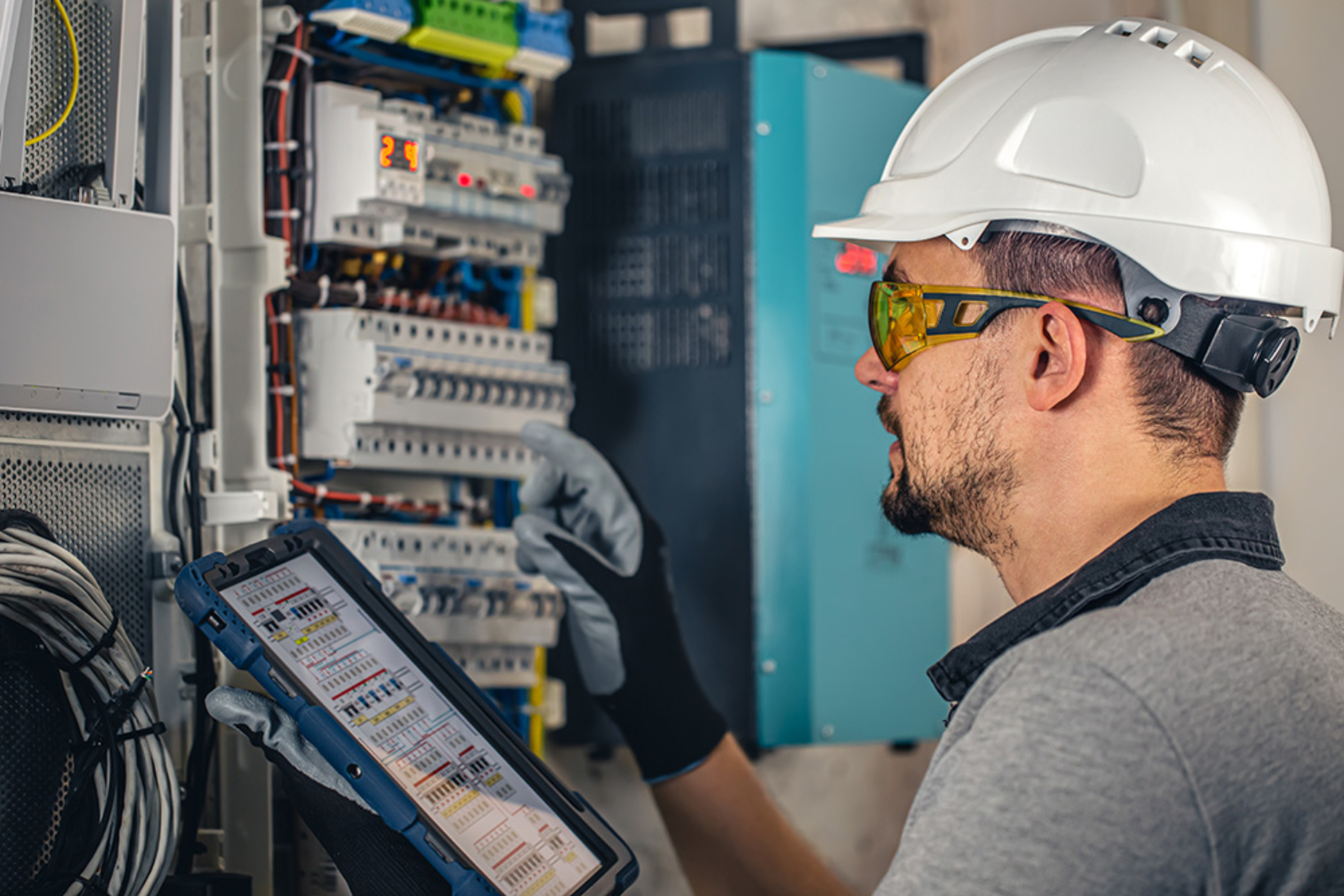 Industrie & Gewerbe bei Elektro Kümmerling & Kirst GmbH in Geratal