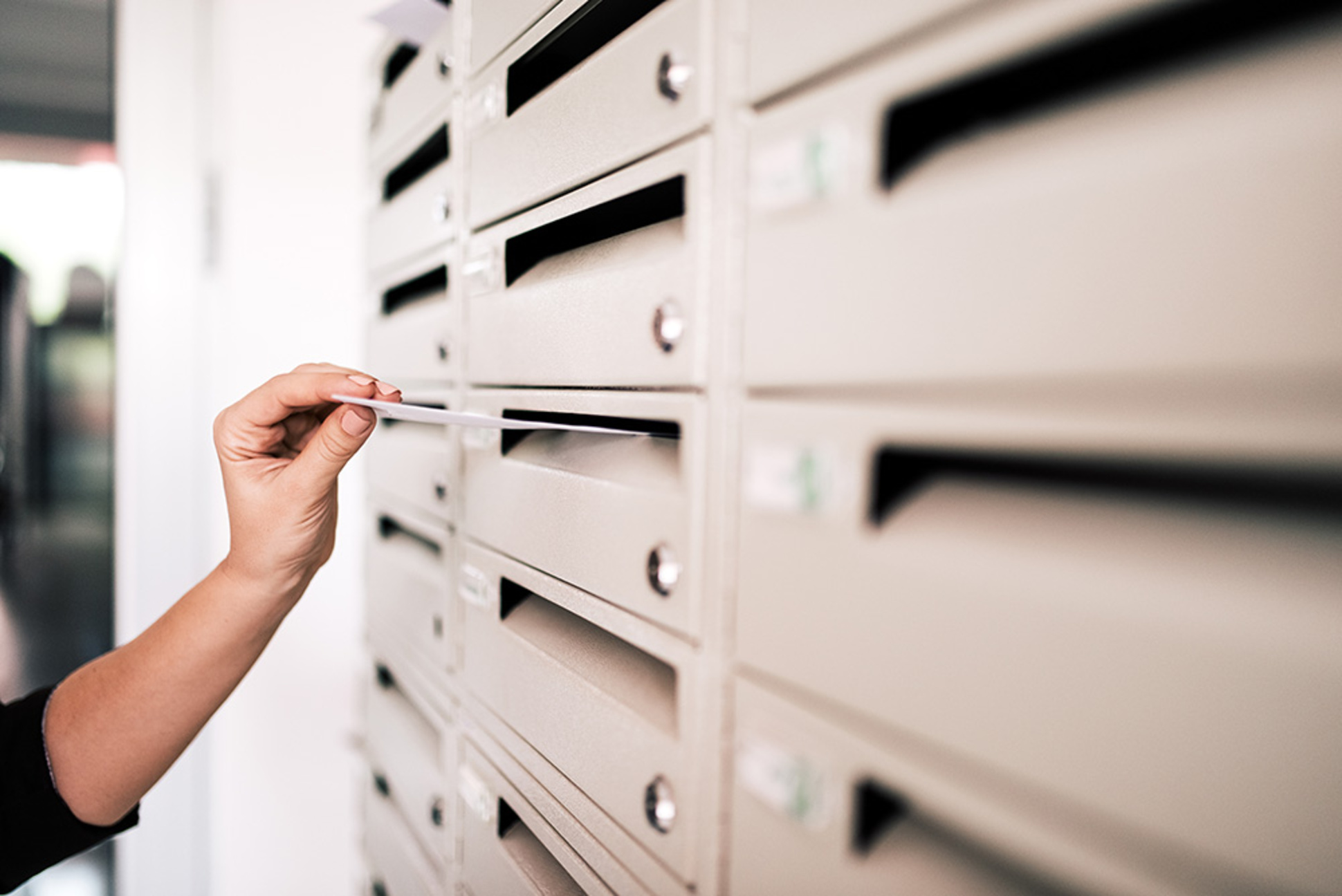 Briefkasten&shy;systeme bei Elektro Kümmerling & Kirst GmbH in Geratal